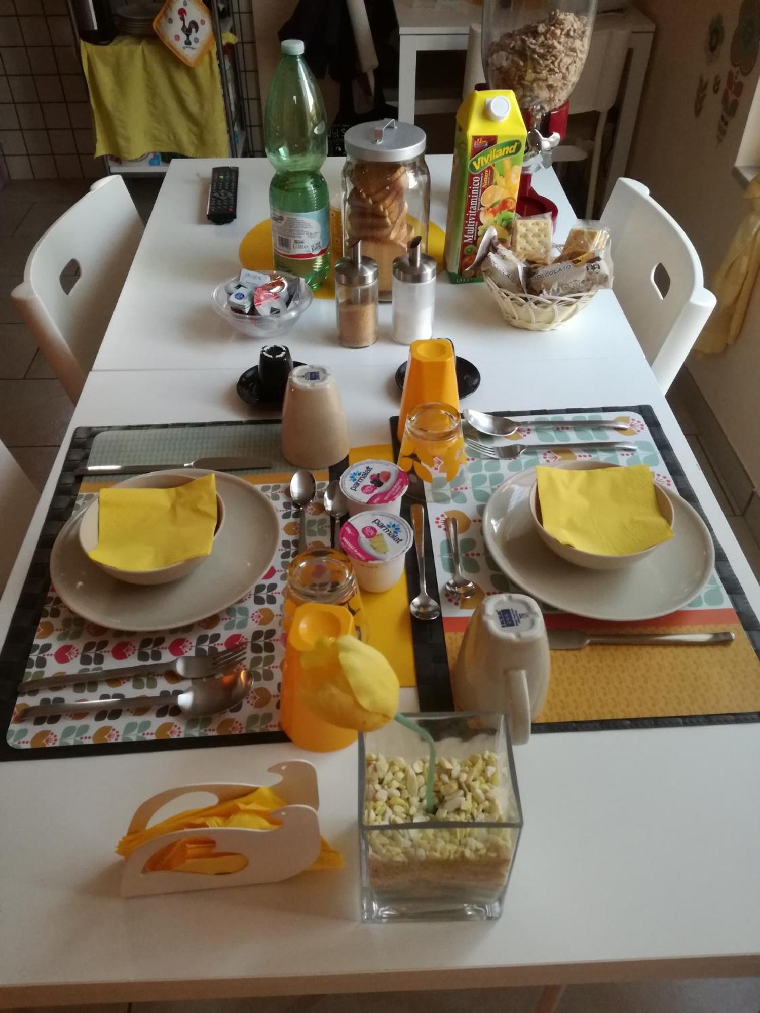 The Yellow House Φιουμιτσίνο Εξωτερικό φωτογραφία